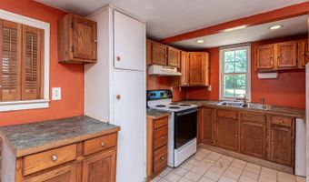 14 MAIN St, Frankford, DE 19945
