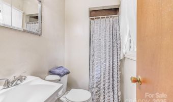 13 Botany View Ct, Asheville, NC 28805