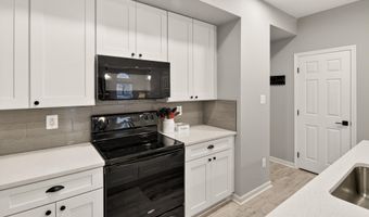 25335 CURIOSITY Sq, Aldie, VA 20105