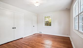 6200 VERNE St, Bethesda, MD 20817