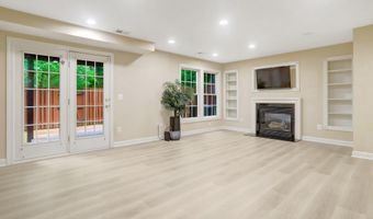 4694 HELEN WINTER Ter, Alexandria, VA 22312