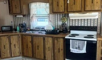 23 Bayview Park Ave, Middletown, RI 02842