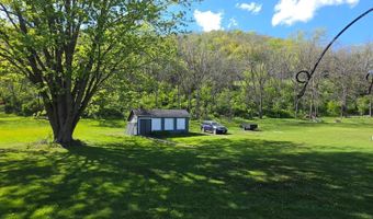 1240 N Main St, Altura, MN 55910