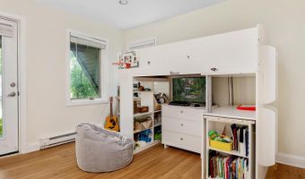 1755 Robinhood Rd, Annapolis, MD 21401