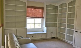 1901 Chicory Ridge Rdg, Ann Arbor, MI 48103