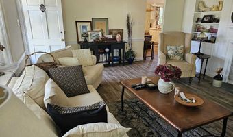 10 Wilkie Blvd, Beesleys Point, NJ 08223