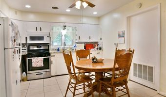 159 N Canfield Niles Rd, Austintown, OH 44515
