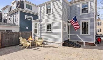 43 Howard St, Newport, RI 02840