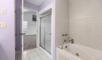 79 Strawberry Hill Rd, Bristol, CT 06010