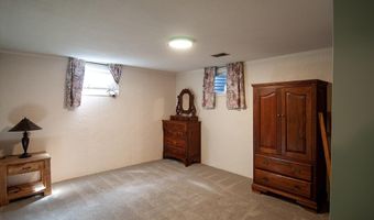 922 ARAPAHO St, Cheyenne, WY 82009