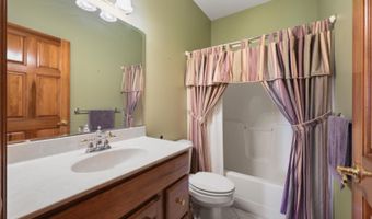 6040 Eden Dr, Aurora, IN 47001