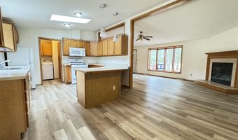 922 Elk Ave, Adams, WI 53910