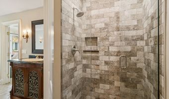 1653 N Belmont Ct, Arlington Heights, IL 60004