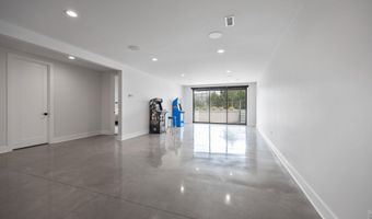 1307 E Bluestem Ct, Andover, KS 67002