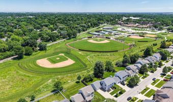 2722 Somerset Dr, Ames, IA 50010