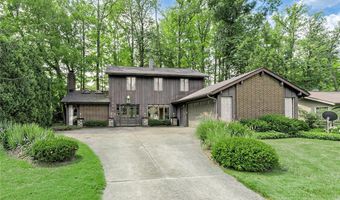 191 Parkview Dr, Aurora, OH 44202