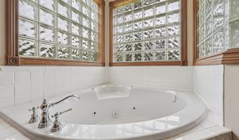 6983 White Oak Dr, Avon, IN 46123