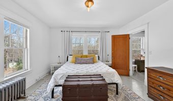 92 Pinewood Ave, Bethlehem, NH 03574