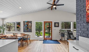 18943 Martingale Cir, Bend, OR 97703