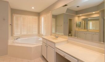 10709 BOSWELL Ln, Potomac, MD 20854