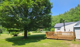 1082 W River Rd, Brattleboro, VT 05301