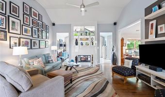 648 York View Dr, Auburn, GA 30011