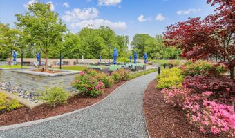 5800 NICHOLSON Ln 1-908, Rockville, MD 20852