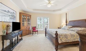 135 Suntree Dr, Advance, NC 27006