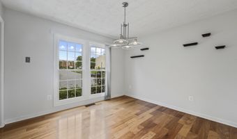 8 AMYS WAY Ct, Baltimore, MD 21234