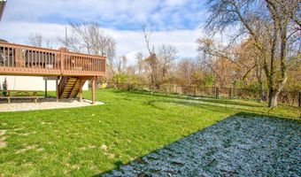 10902 Woodedge Dr, Allendale, MI 49401