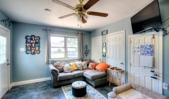 2 CLARK Dr, Barrington, NJ 08007