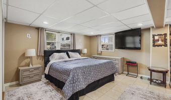 570 Forest Hills Pkwy, Bayville, NJ 08721