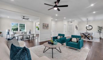 41 Avondale Ln, Aberdeen, NJ 07747