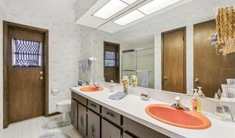 225 LAKE DESTINY Trl, Altamonte Springs, FL 32714