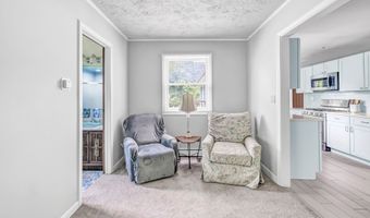 85 Elmsford Rd, Bridgeport, CT 06606