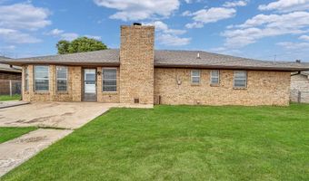 2108 Galaxy Dr, Altus, OK 73521