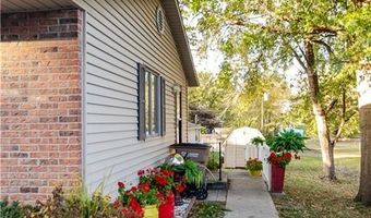 1129 Riley St, Atchison, KS 66002