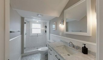 30 Prospect Hl 2, Newport, RI 02840