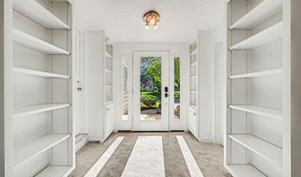 93 N Harding Rd, Columbus, OH 43209