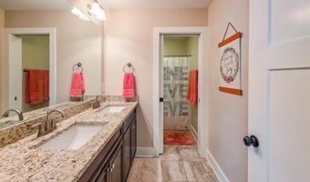 14 Allatoona Estates Dr SE, Acworth, GA 30102