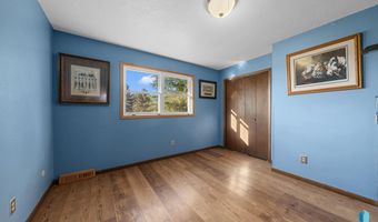 48117 266th St, Brandon, SD 57005