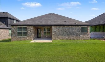 6705 Orange Ave, Bentonville, AR 72713