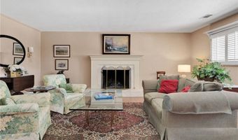19955 Chickasaw Rd, Apple Valley, CA 92307