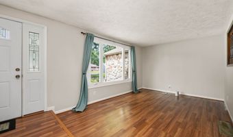 517 Spring Mill Rd, Anderson, IN 46013