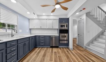 29 Ravenwood Blvd, Barnegat, NJ 08005