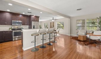 820 RUGBY St, Orlando, FL 32804