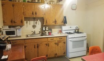 6 Exchange St, Ashland, ME 04732