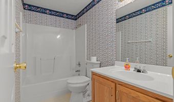 53 Woodlake Cir, Altavista, VA 24517