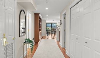 60 Merrimac St 701, Amesbury, MA 01913