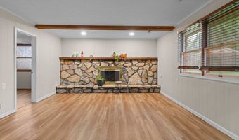 621 Pioneer Dr, Indianapolis, IN 46217